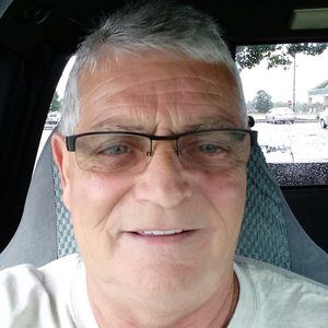 Meet your Posher, Tom